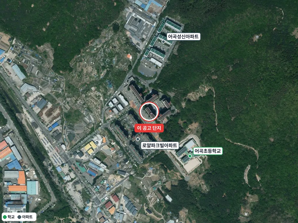 양산 삼성파크빌 자격완화 입주자 선착순 모집(2026.09.30) 항공사진 — 빨간 원이 단지 위치(국토부 브이월드) · 주변 시설 3곳 표시